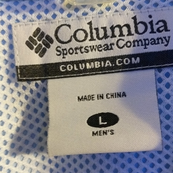 Columbia sportswear company button up - Picture 2 of 4
